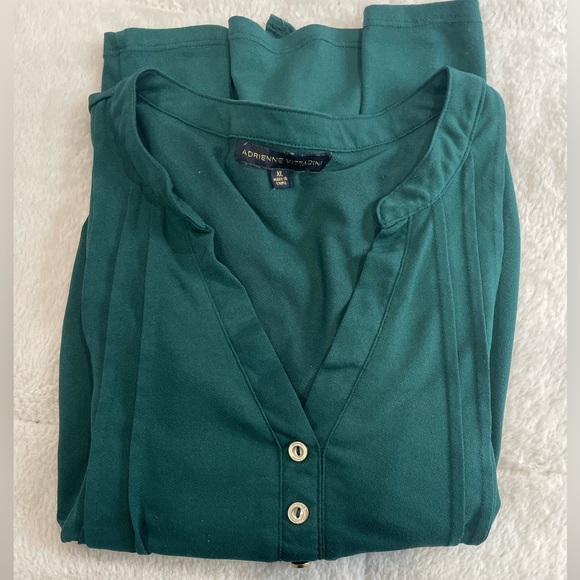 Women’s Green Top - Picture 5 of 5